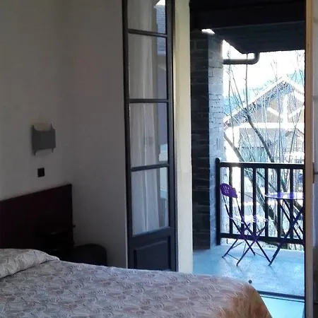 Hotel Les Gentianes Aspin-en-Lavedan